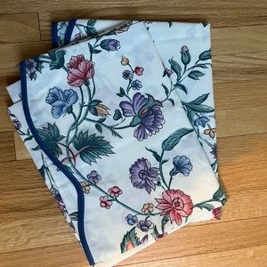 NWOT-Laura Ashley Chinese Silk Std. pillowcases